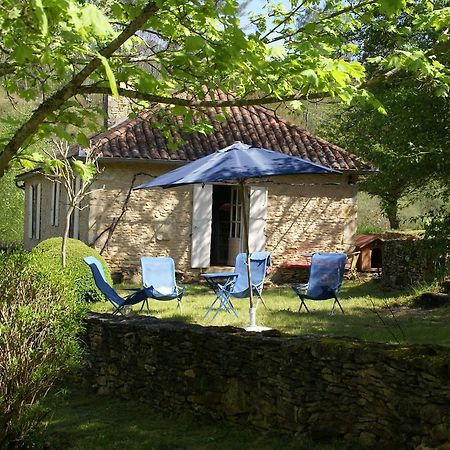 Cosy Holiday Home In Lantheuil With Garden Villefranche-du-Perigord Bagian luar foto