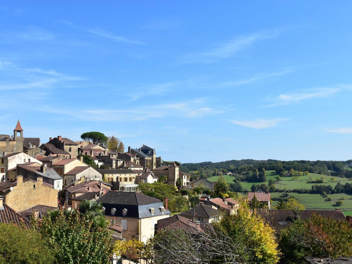 Cosy Holiday Home In Lantheuil With Garden Villefranche-du-Perigord Bagian luar foto